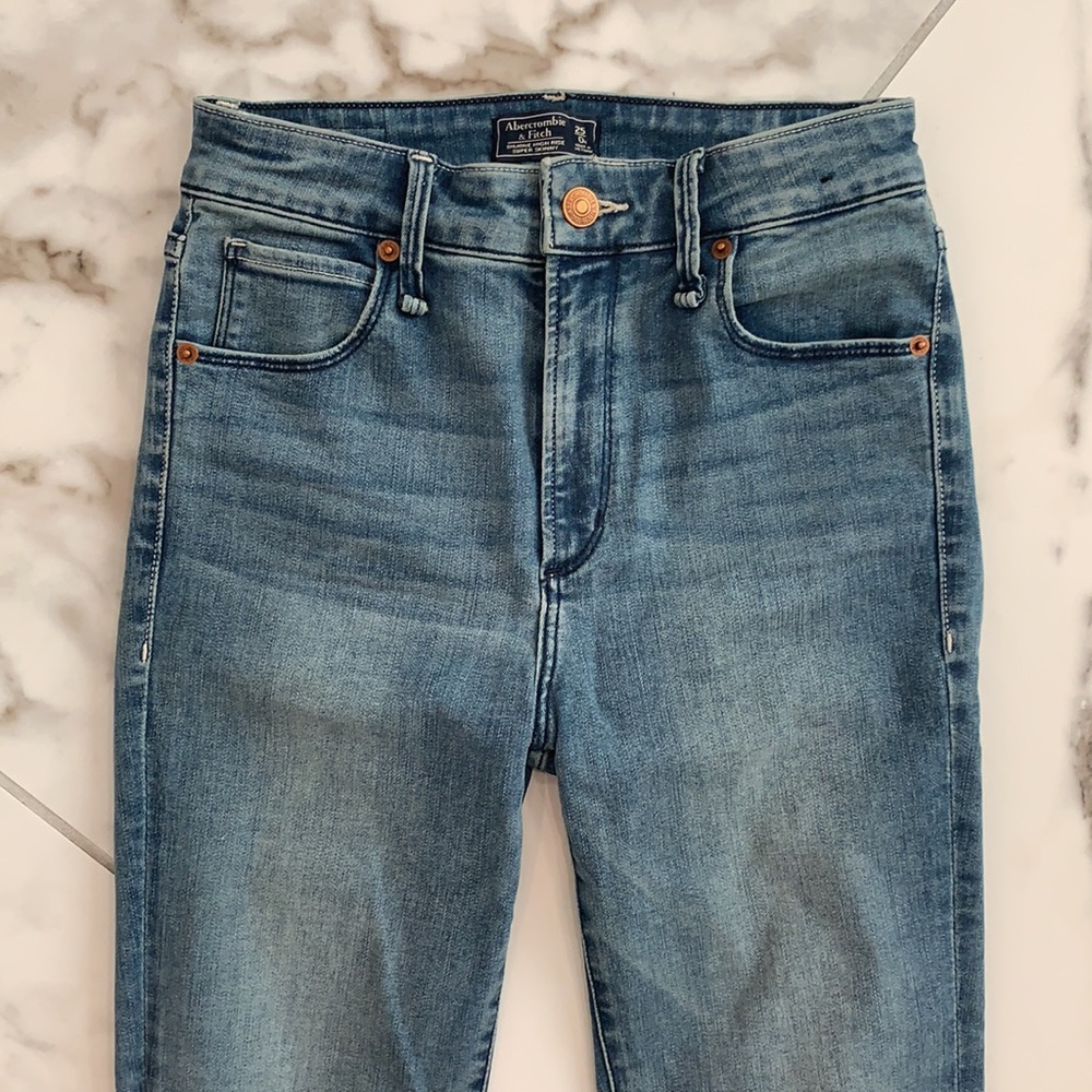 Abercrombie Simone High Rise Super Skinny Jeans - Picture 6 of 11